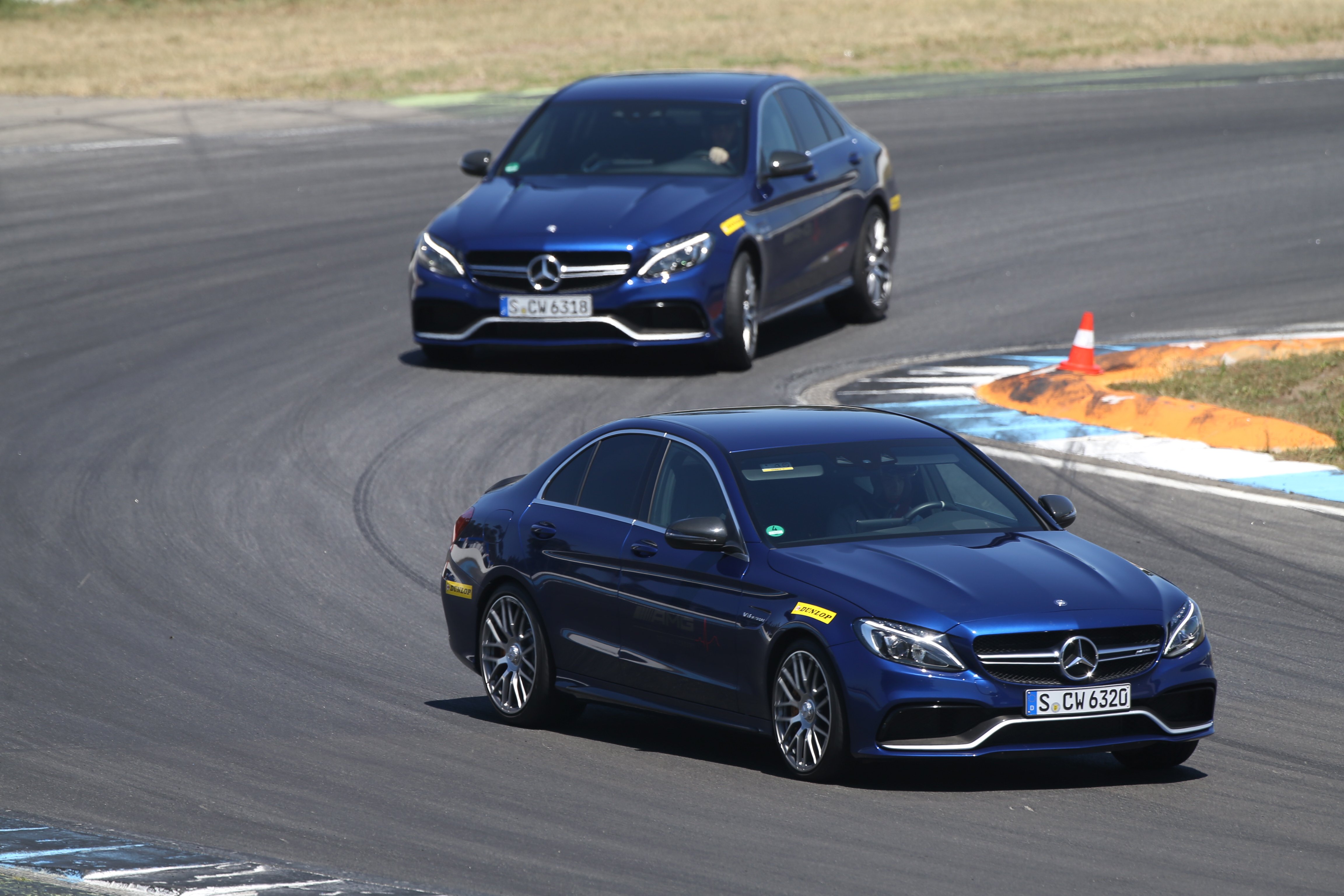 Dunlop x AMG Driving Academy