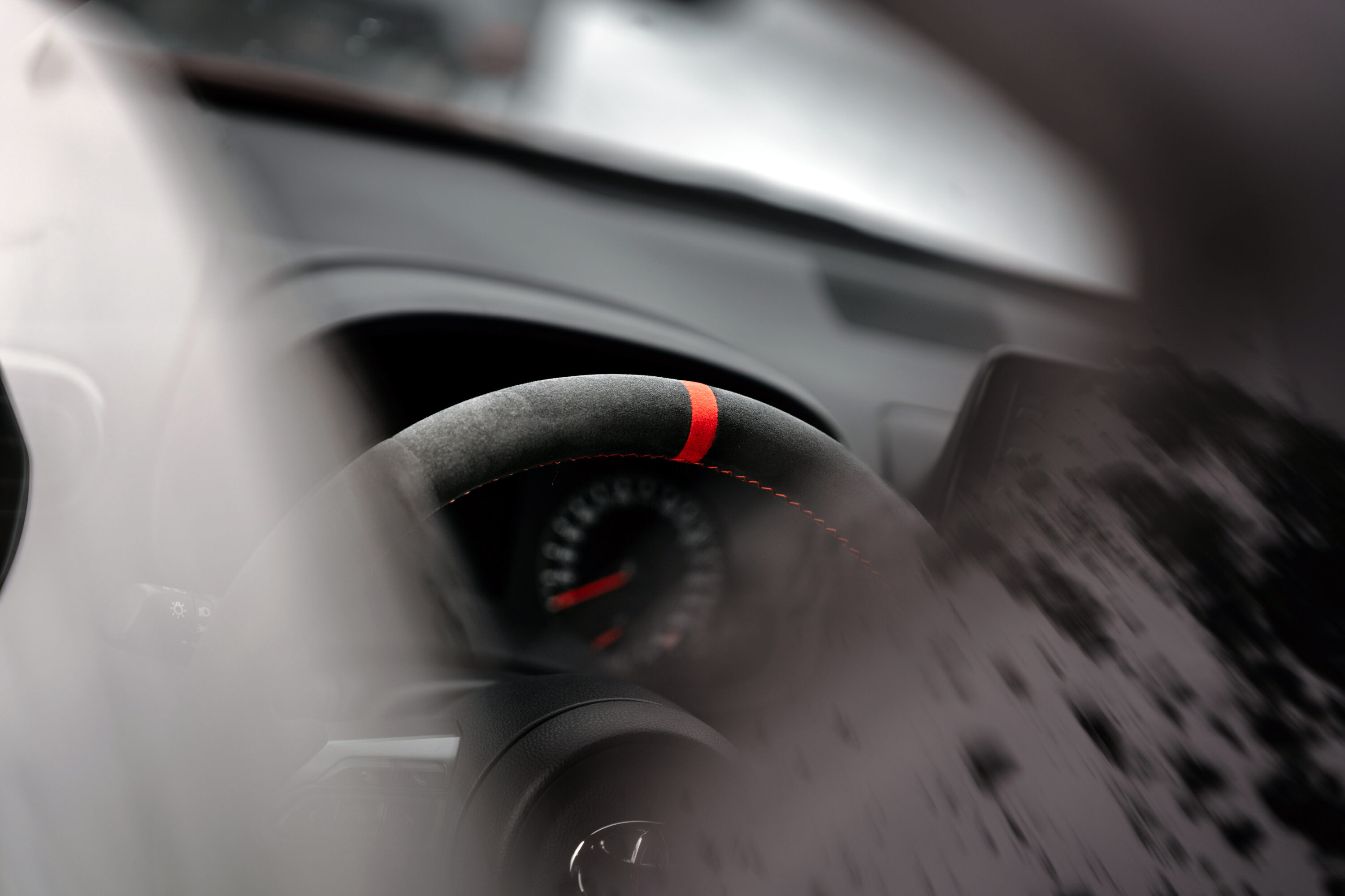 Eis-Tanz auf 2383 Metern: Mit dem Toyota GR Yaris quer über den gesperrten Flüelapass