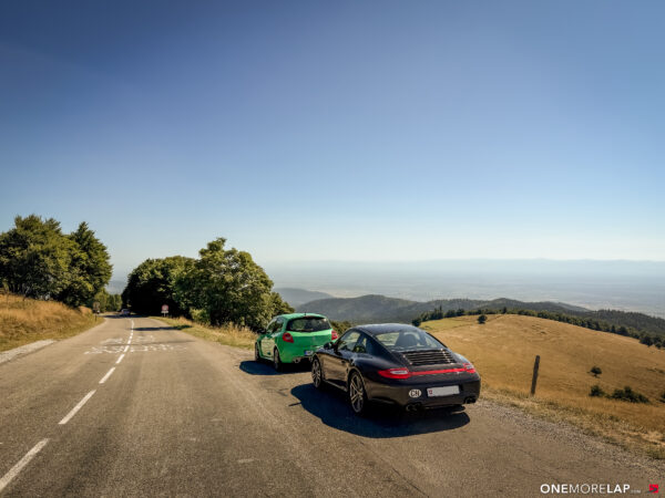 Zwei Sauger über die Route des Crêtes Porsche 997 2 Carrera 4S Handschalter Clio RSIMG 5507 6
